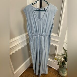 Universal Thread Light Blue Denim Top